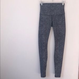 Highwaisted grey Lululemon leggings